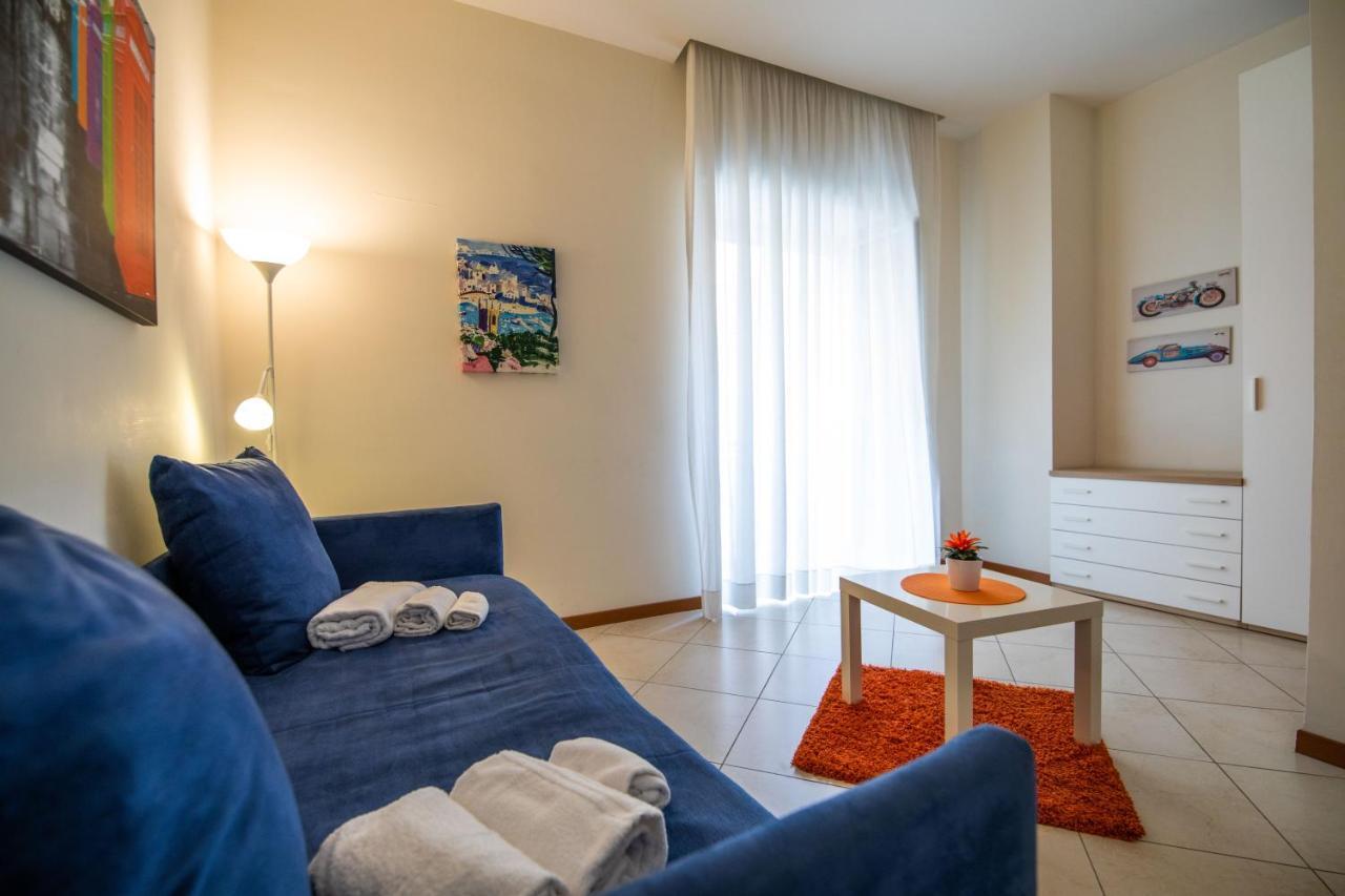 Appartamenti Le Gemme Napoli Esterno foto